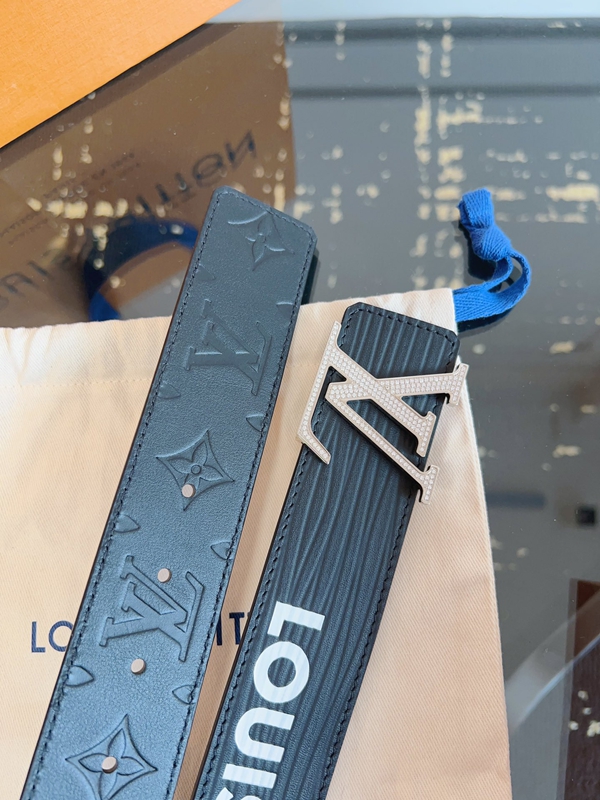 ルイヴィトンベルト素材ディテール